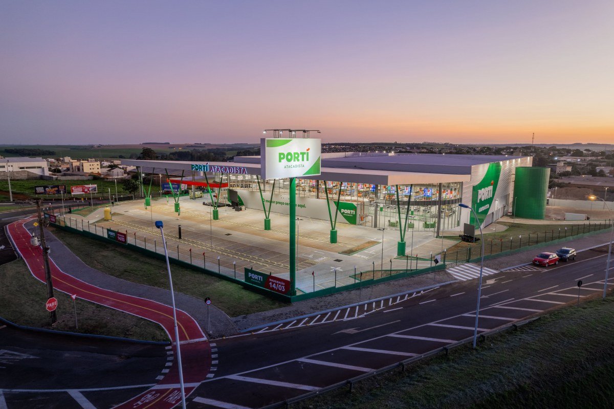 Atacado Portí em Cascavel, obra atendida pelo DCC Panorama